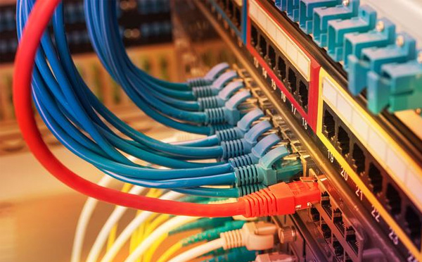 西峰网络布线需求持续增长——富龙光纤11月强化综合布线技术支撑与工程服务能力 西峰网络布线需求持续增长——富龙光纤11月强化综合布线技术支撑与工程服务能力